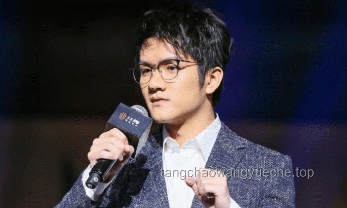 娱乐产业代际传承新视角：恩利庾澄庆“子承父逆”现象剖析