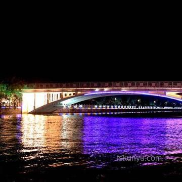高速偶遇高考试卷押送与普通物流对比
