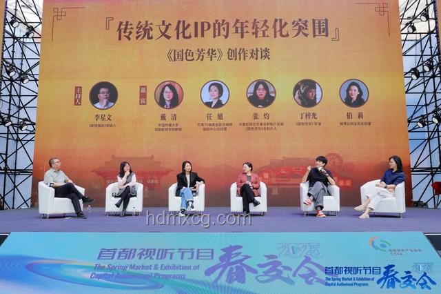 央美毕业展情感共鸣之作：艺术教育的情感价值挖掘